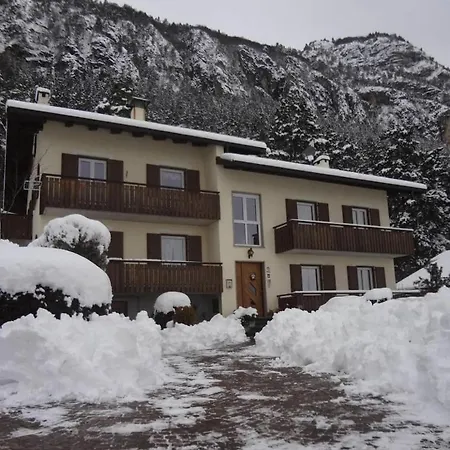 Apartment Casa Pineta *